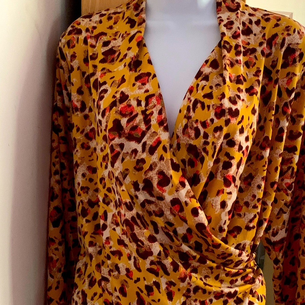 🌞 Sunny Leigh Yellow Leopard Faux Wrap Top XL